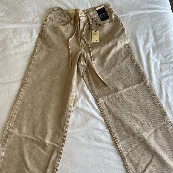 Levi's Beige Flare & Wide Leg Jeans - Picture 6 of 9